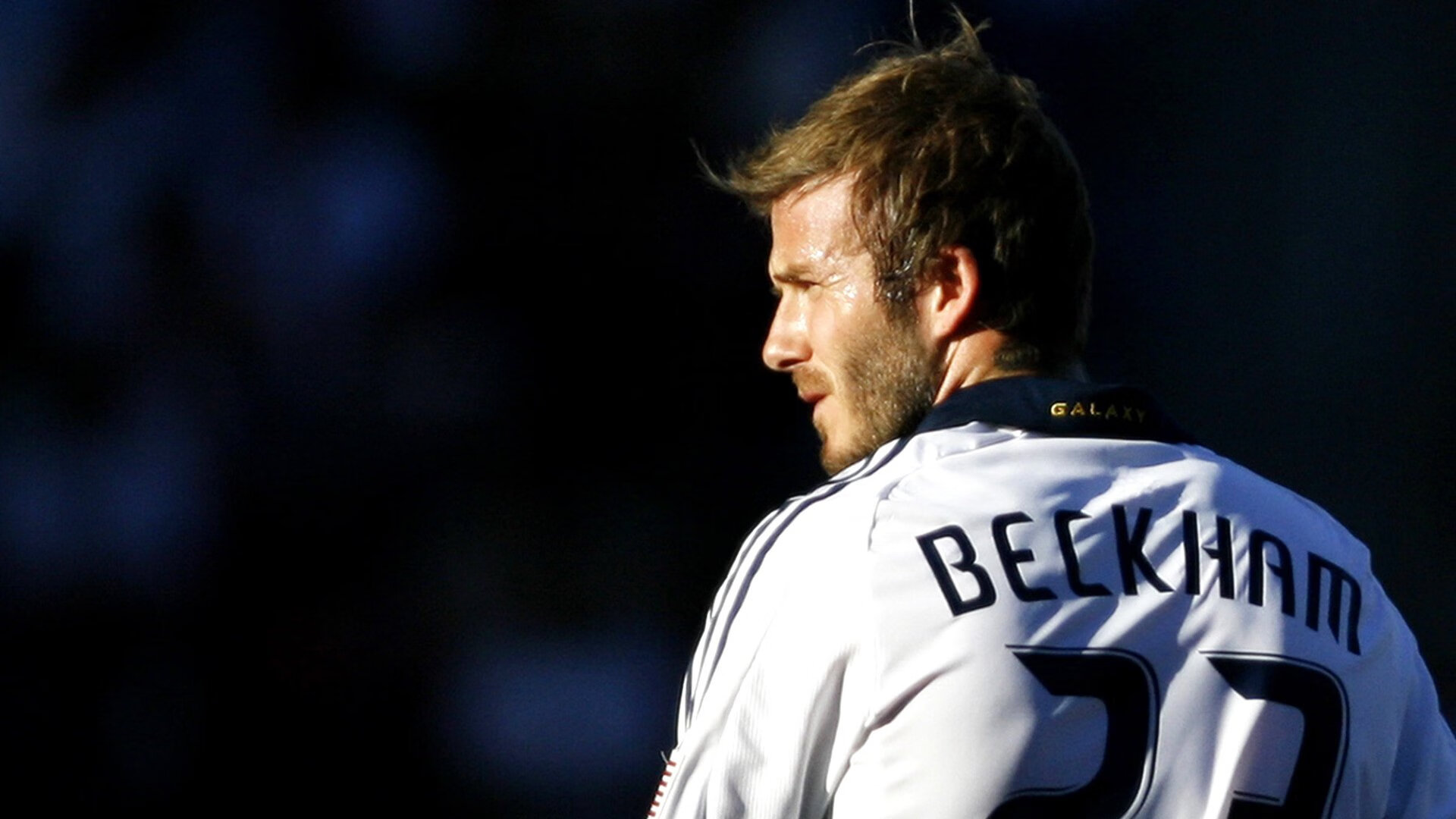 足球职业联赛各队排名变幻莫测，冲刺冠军，足球联赛职业联盟