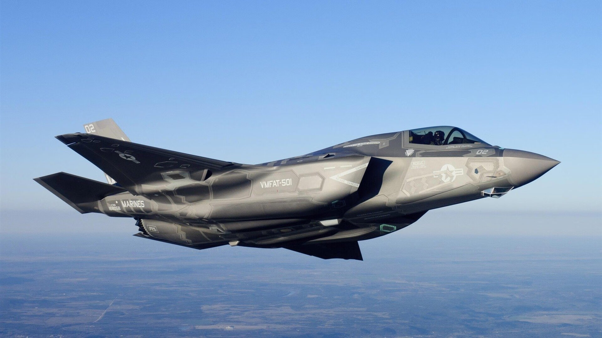 破解比赛:战术分析中的“套路”揭秘