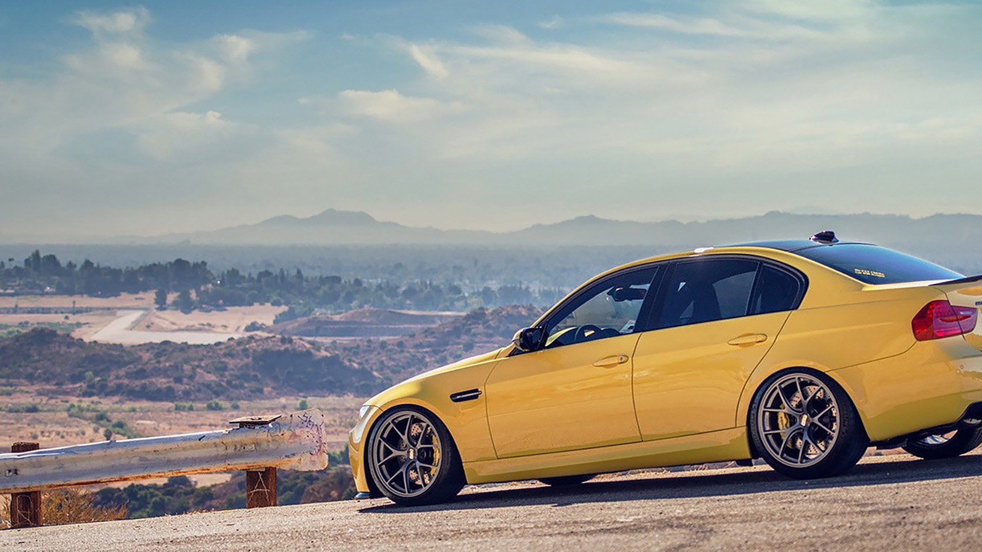 爱游戏娱乐网址-法甲战火重燃：锋线球星连续火力全开，法国锋线到底有多豪华