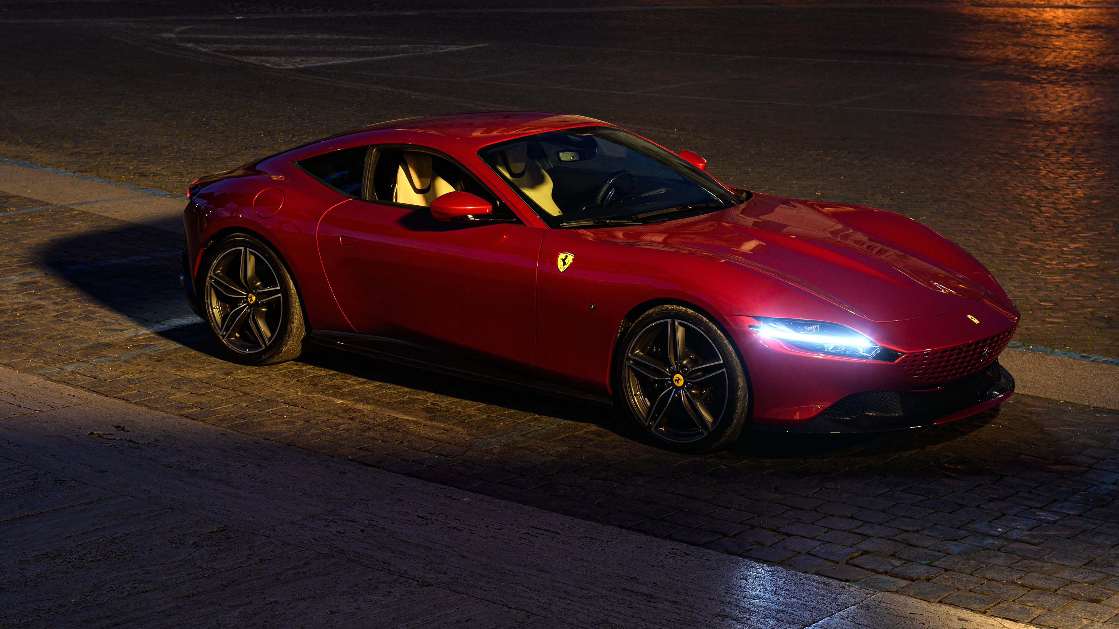 英超决胜时刻:悬念到最后一秒!,英超决赛一般在几月