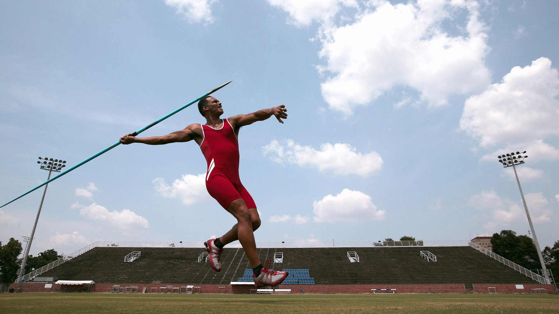 “德甲标志性比赛，场面火爆引人注目”，德甲的标志那个人是谁